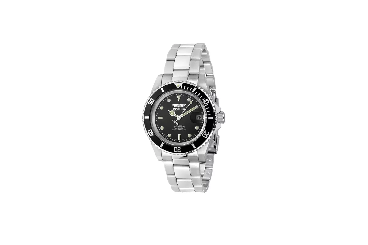 Invicta Pro Diver sport luxury style groom watch wedding day detail