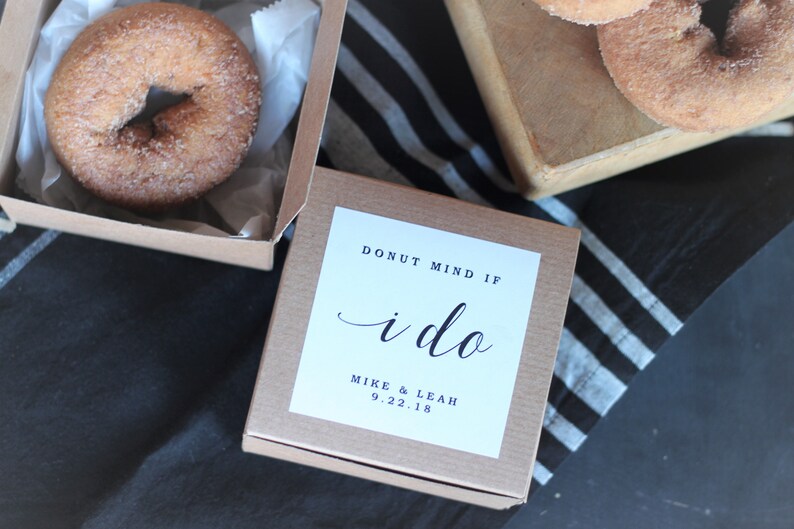 Donut wedding favor box to give to guests at your wedding reception for a personalized snack