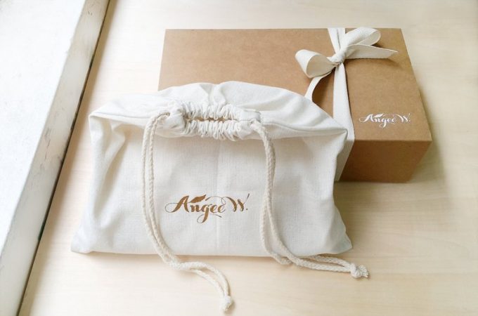 velvet clutches for bridesmaids