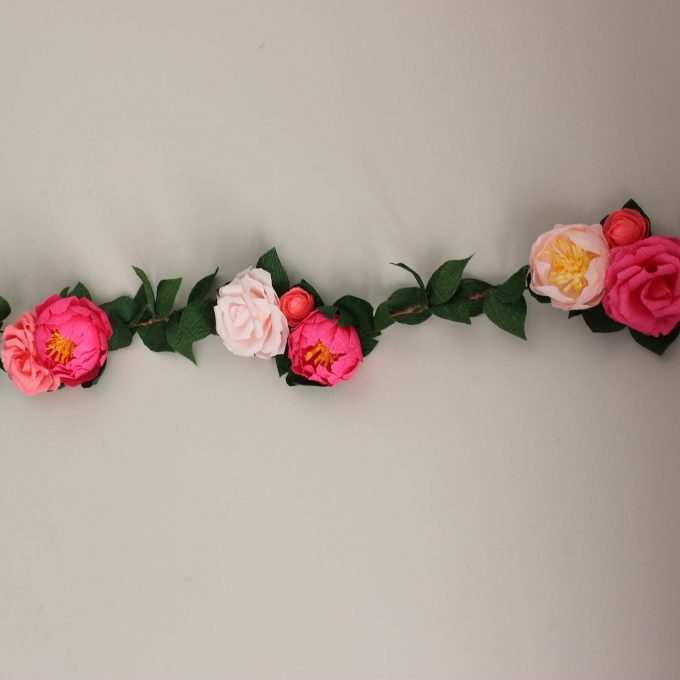make a flower wall