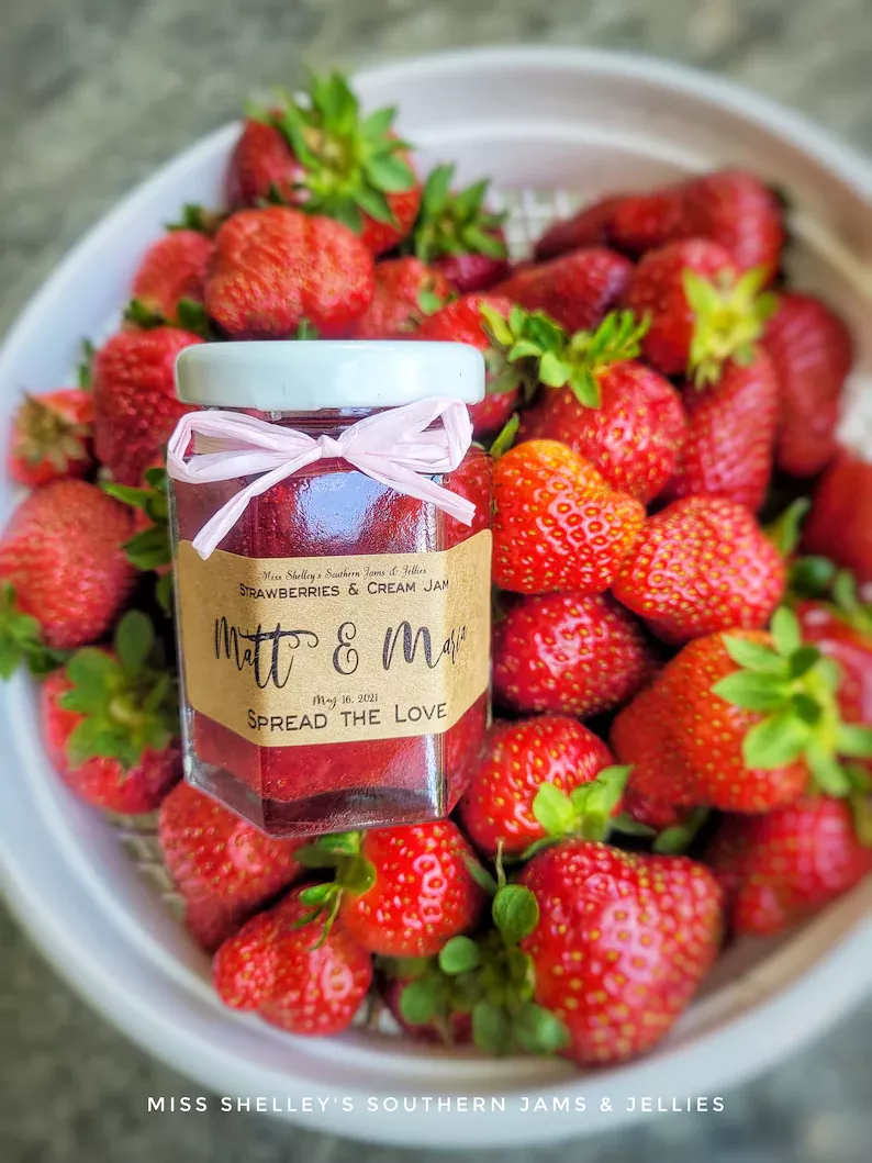 jam jars for spring wedding favors