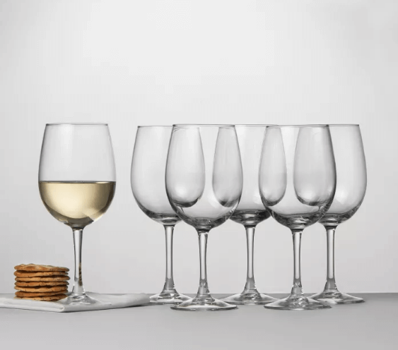 wine glasses in bulk
