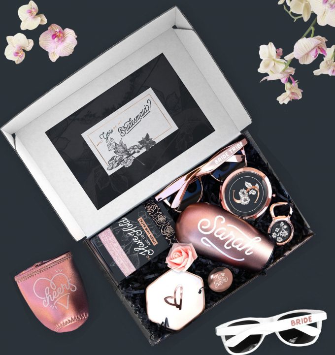 bridesmaid gift box -- how to show your bridesmaids gratitude