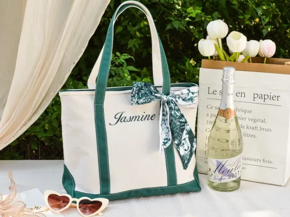 personalized bridesmaid tote bag with name