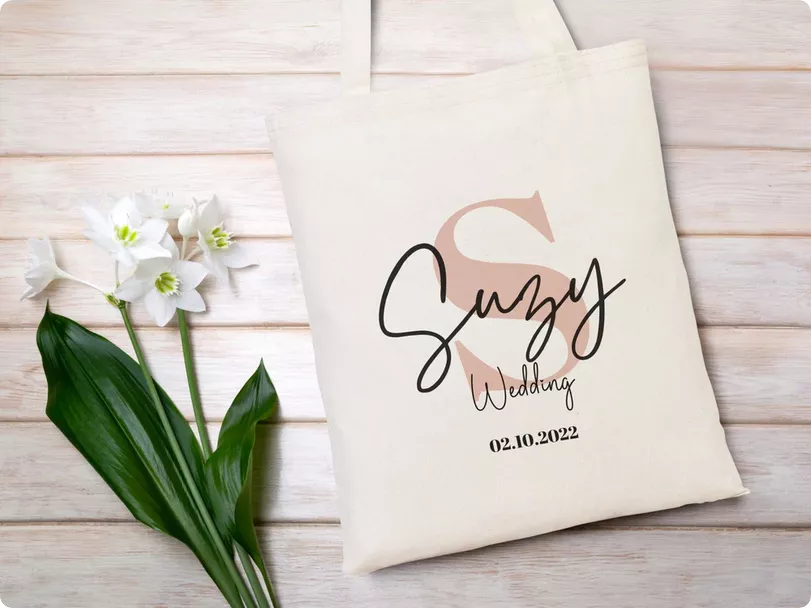 bridesmaid tote bags with personalization and monogram