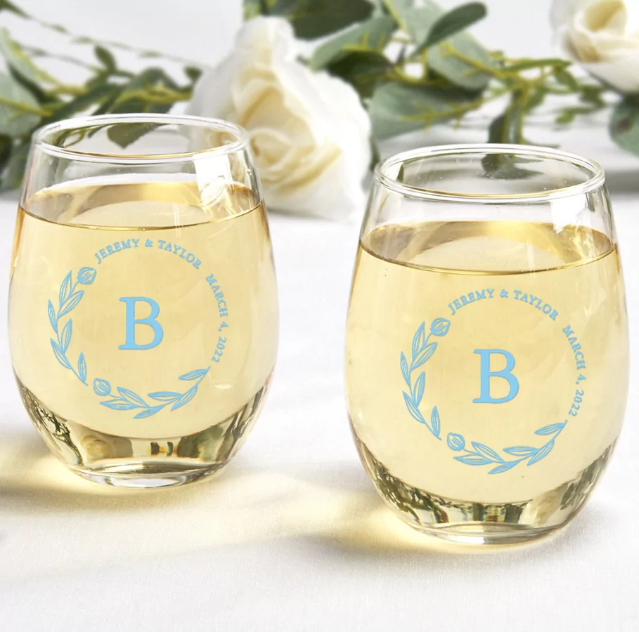 How Much Wine You Need for Weddings The EXACT (Bottle) Math
