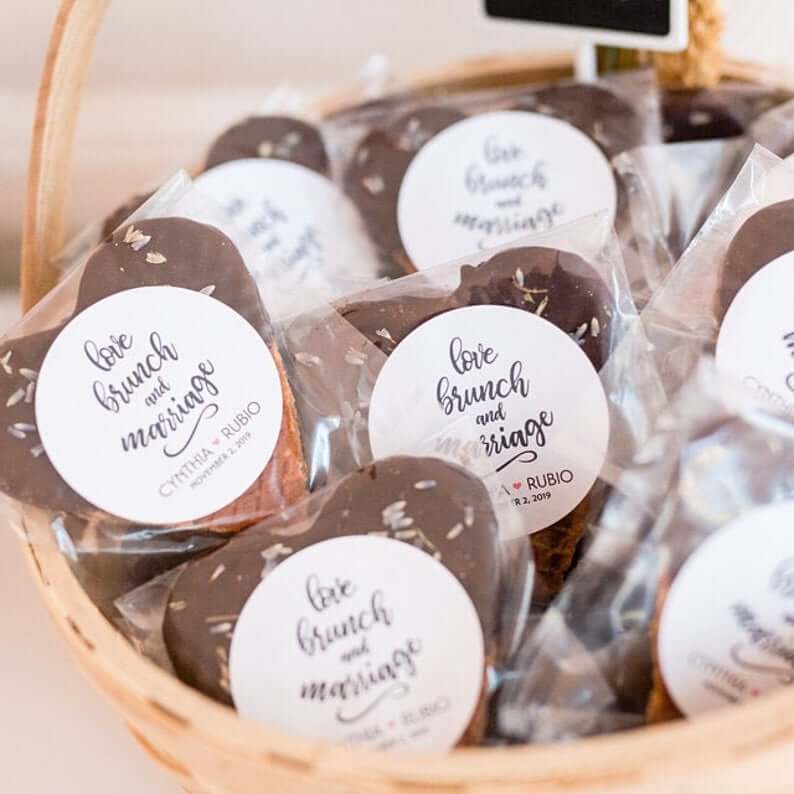 Where to Buy Stroopwafel Wedding Favors (Yum!) Emmaline Bride