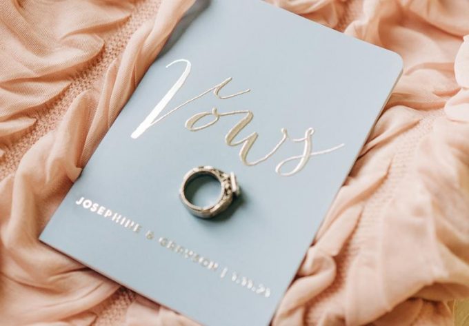 Where To Buy Vow Books for Weddings