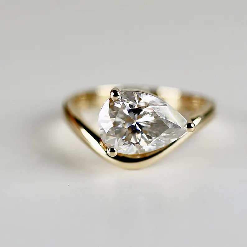 moissanite diamond engagement ring under 1000 dollars