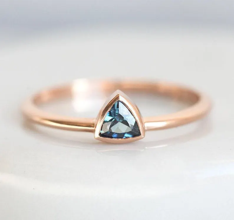 sapphire engagement ring under $1,000