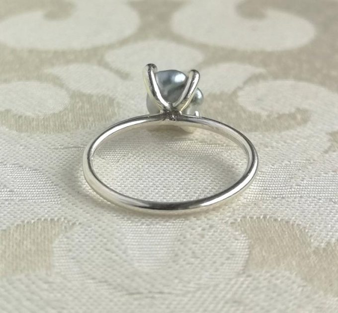 grey pearl ring