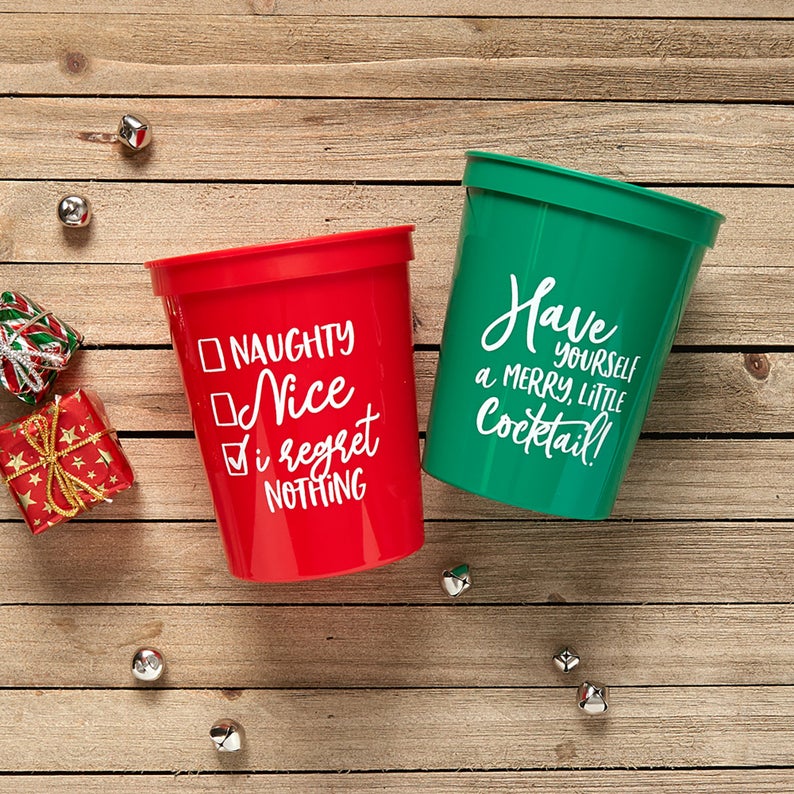 These Custom Christmas Party Cups Make Spirits Bright | Emmaline Bride