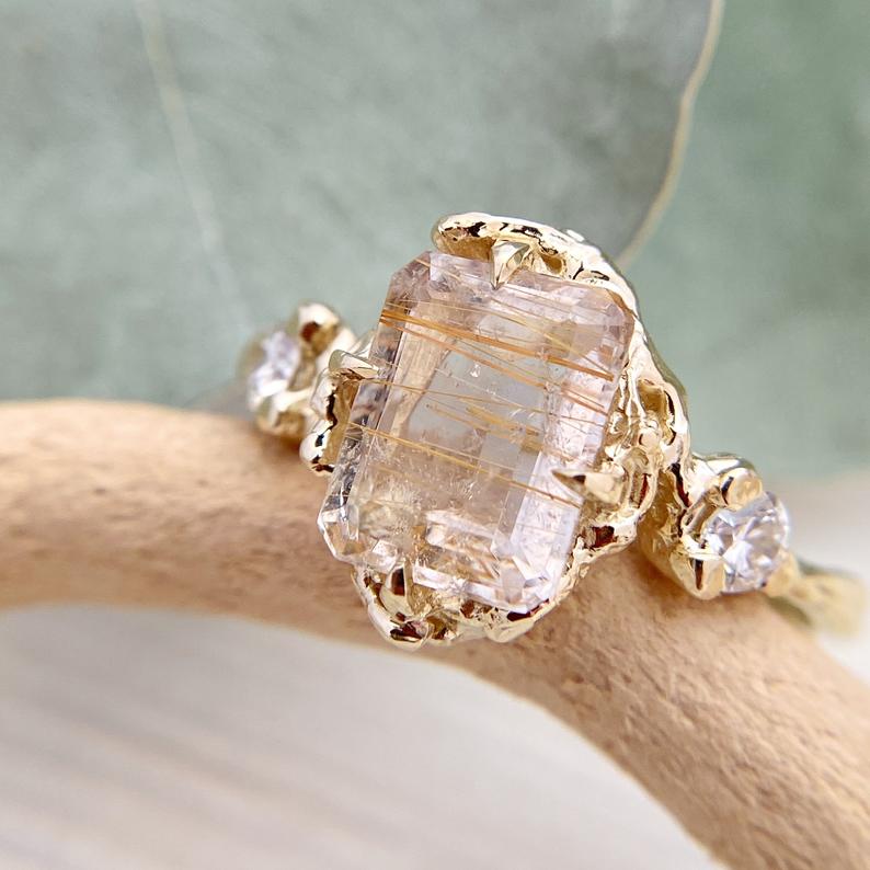 28 Most Unique Earthy Engagement Rings | Emmaline Bride Wedding Blog