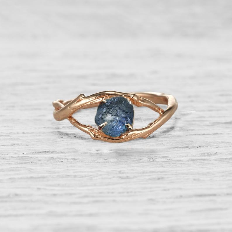 28 Most Unique Earthy Engagement Rings | Emmaline Bride Wedding Blog