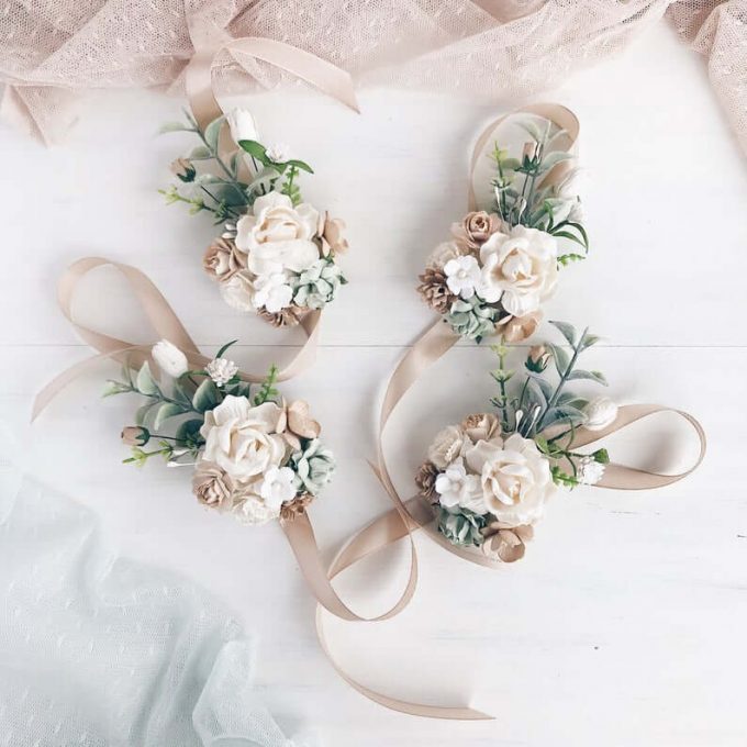 can bridesmaids wear corsages
