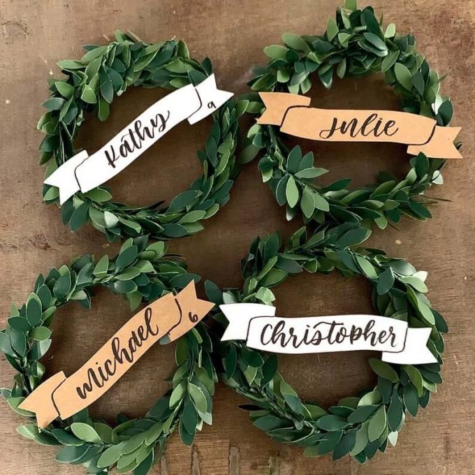 wreath place cards
