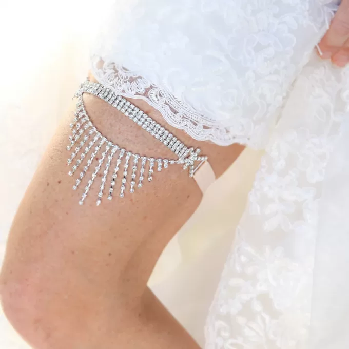 wedding garters that are unique