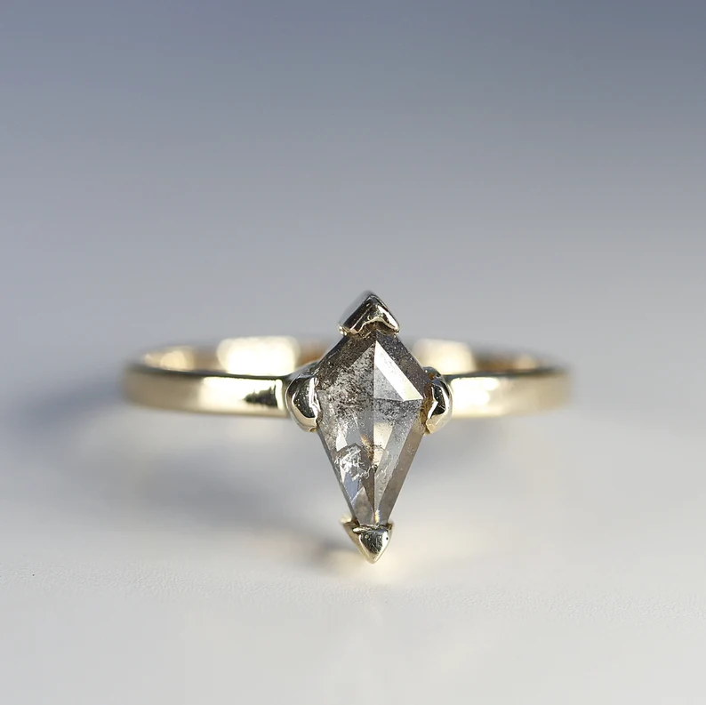 7 Best Places to Shop Engagement Rings on Etsy | Emmaline Bride