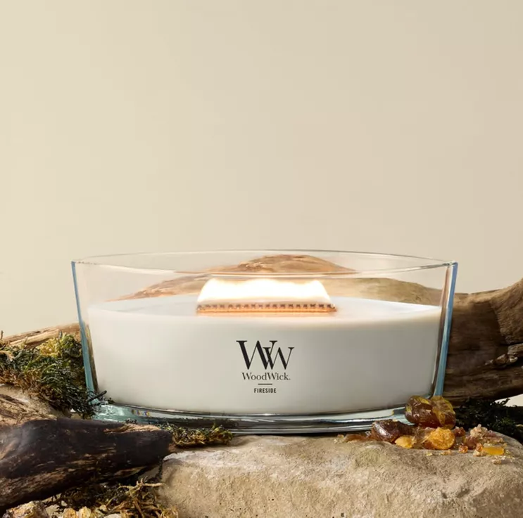 WoodWick Fireside scented candle with crackling wooden wick