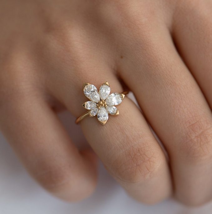 flower engagement ring