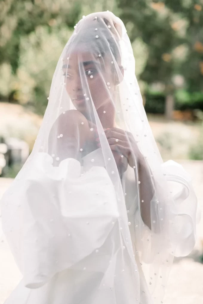 wedding veils with pearls