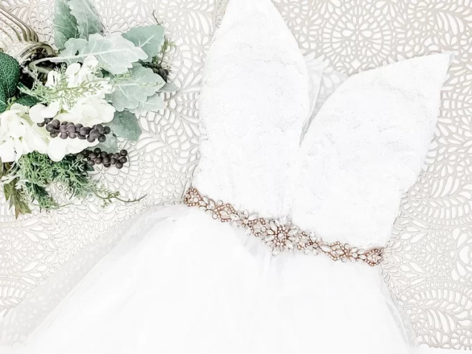 how to add sparkle to a wedding dress