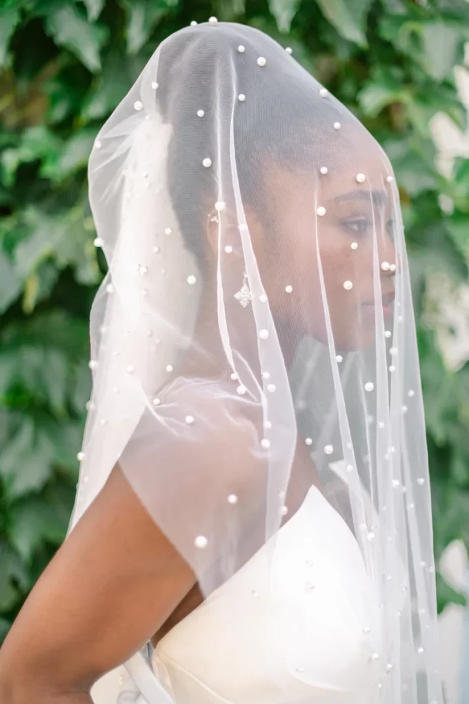 wedding veils with pearls