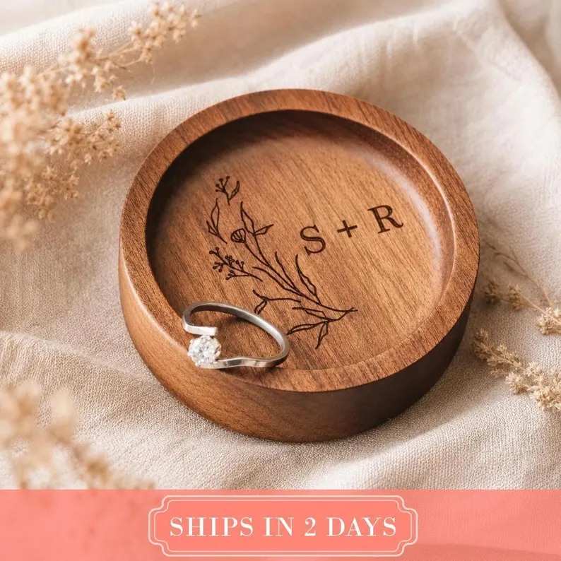 ring dish made of wood for 5th wedding anniversary gift