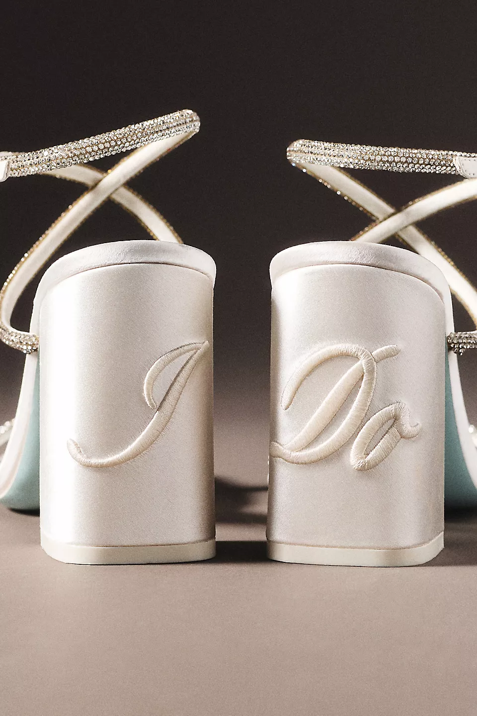 i do embroidered block heels