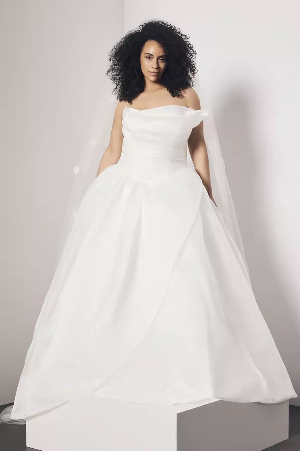 wedding dress that flows away from tummy area