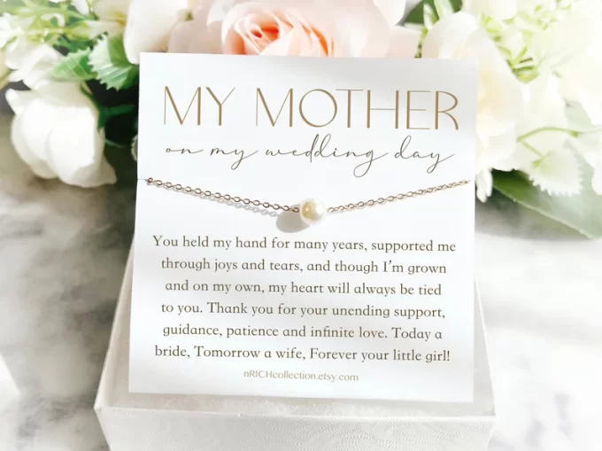 to my mother necklace that has a message card for the mother of the bride
