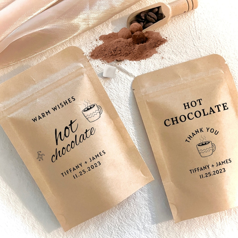 hot cocoa favors for a cozy fall wedding