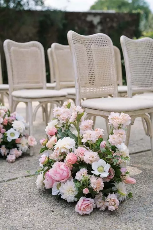 do rental wedding flowers look real close up