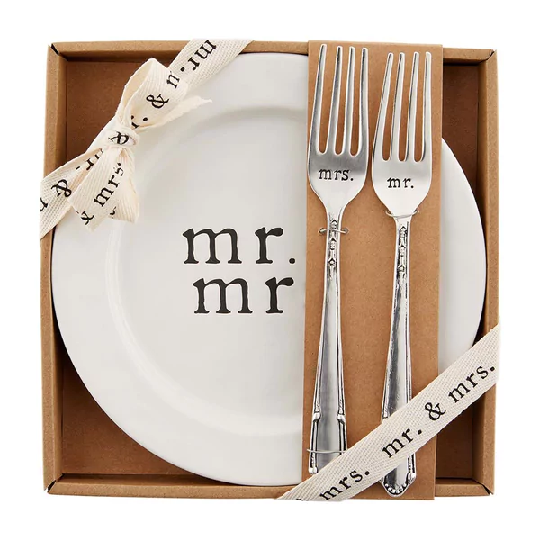 mr and mrs wedding cake plate set with forks