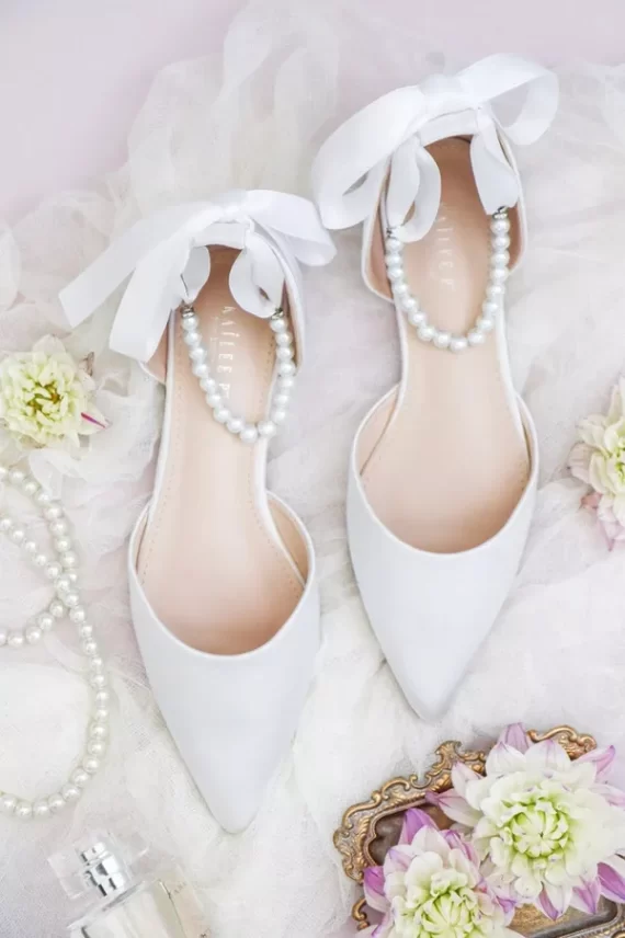 Pearls with flats