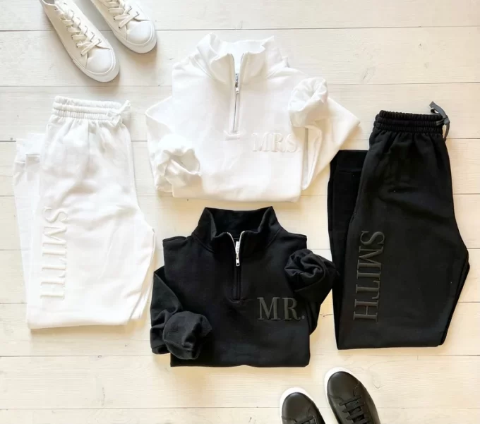 Bridal sweatsuit with Mrs embossing in white