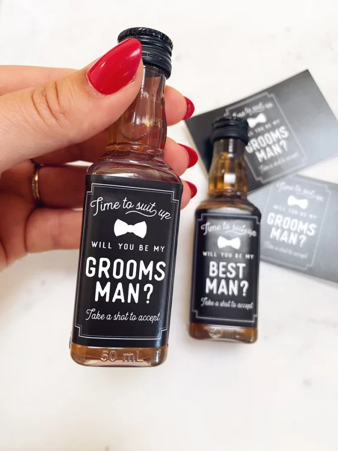 Be my groomsmen bottle label