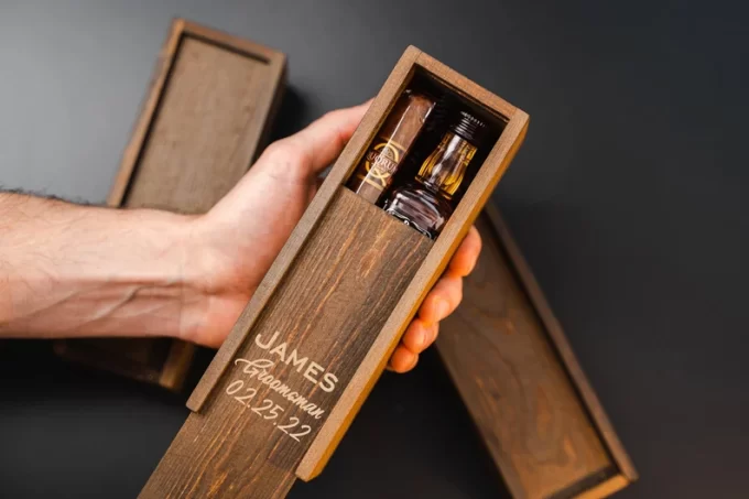 Wood cigar box for groomsmen engraved