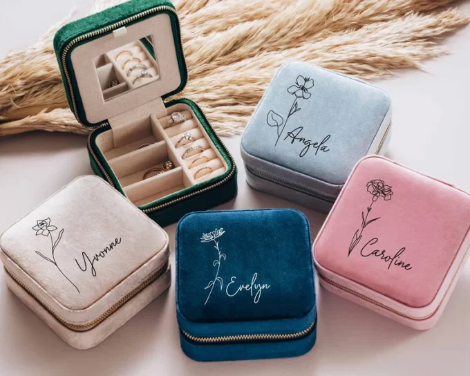 Velvet jewelry box travel sized