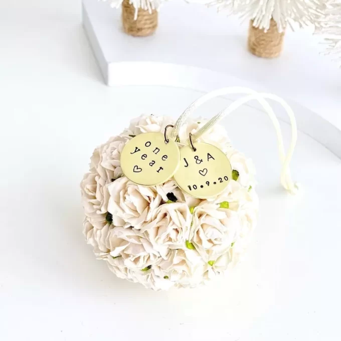 Paper flower ornament for 1st year married gift