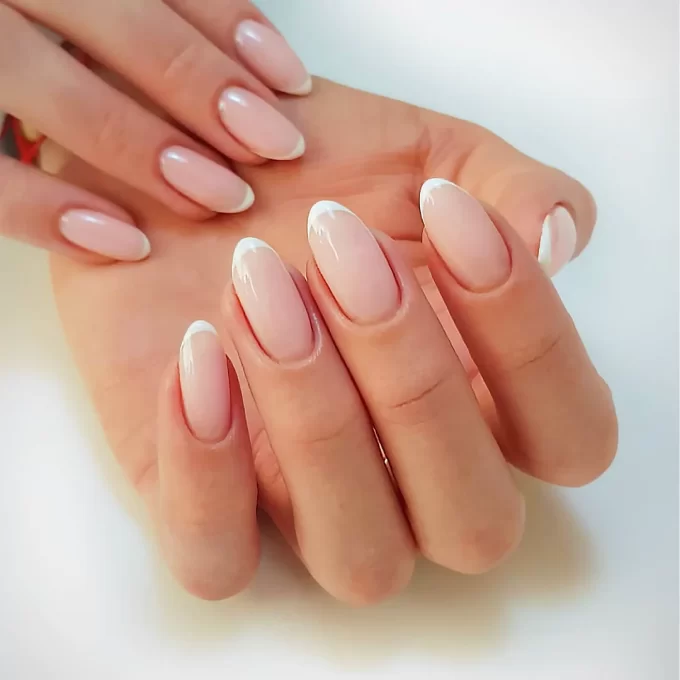 2025 nail trends for weddings