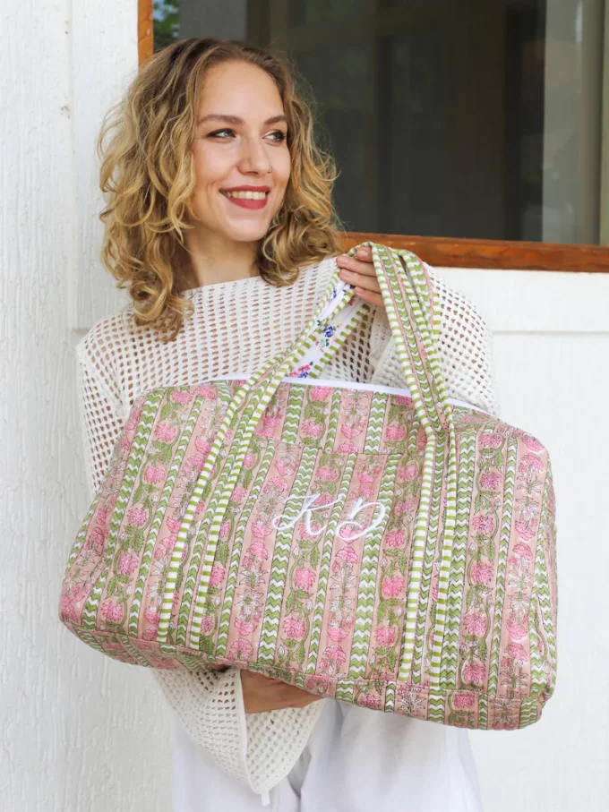 Qulited weekender bag with monogramming for bridesmaids, carry-on style for traveling