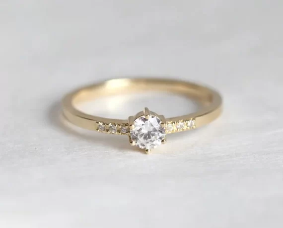 round solitaire ring