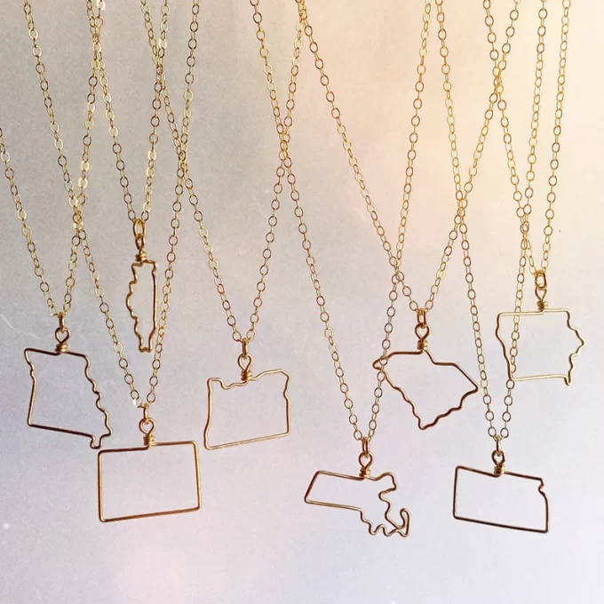 Wire shaped state necklace for a memorable bridesmaid gift