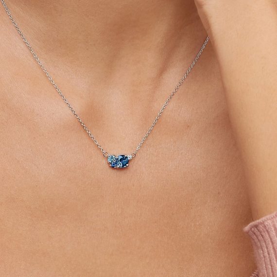 Pendant necklace with blue London topaz in hydrangea bloom style
