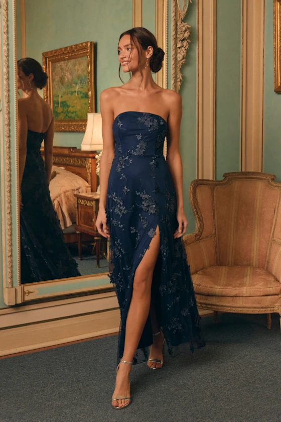 Lulus bridesmaid dresses displayed showing size range and style options