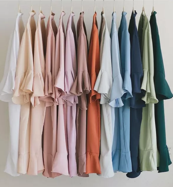 Plus-size ruffle bridesmaid robe for wedding morning prep, customizable and flattering