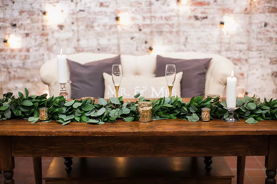 Greenery used as wedding centerpiece that isn't flowers