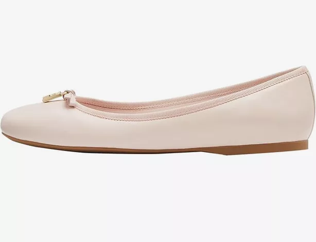 cute bow ballet flats in netural color