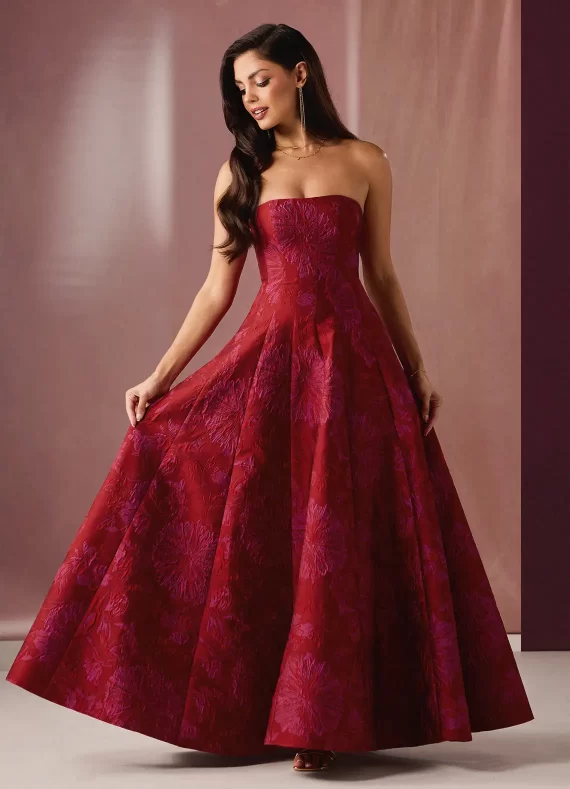 Red burgundy and wine colored wedding dresses for dramatic bridal looks